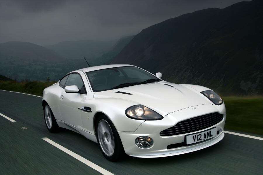  Aston Martin V12 Vanquish S 2004 года  (UK) (фото 1 из 37)